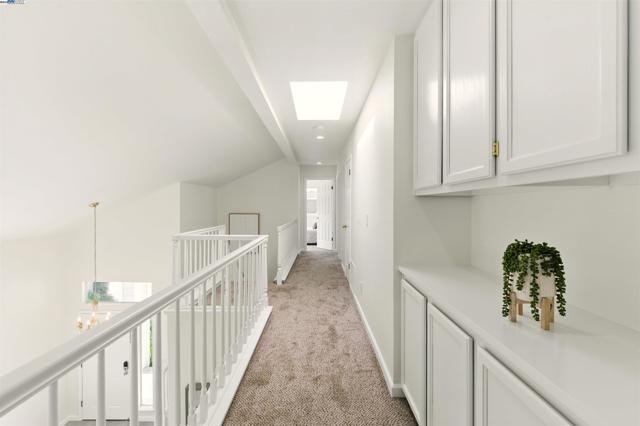 33243 Sunriver Cmn, Fremont CA: https://media.crmls.org/mediaz/e9f3b6ea-16b0-4165-921d-c6dab7df11a3.jpg
