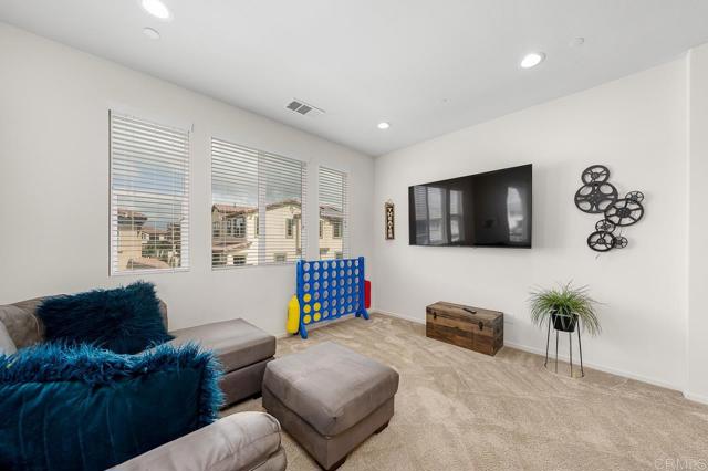 Detail Gallery Image 3 of 22 For 1214 Biltmore Pl #1,  Chula Vista,  CA 91913 - 2 Beds | 2 Baths