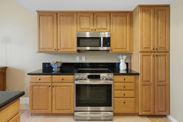 910 Island Drive #206, Rancho Mirage, CA 92270