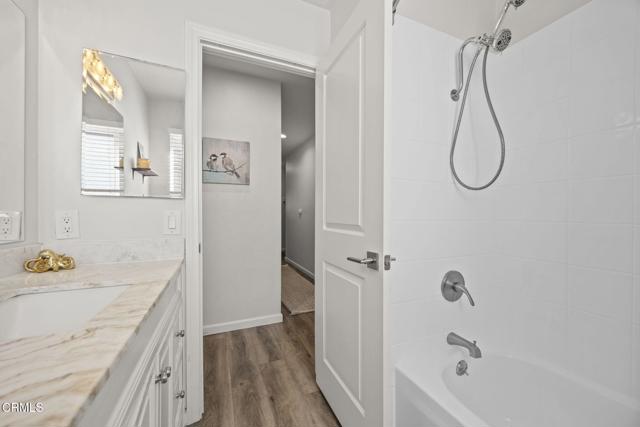 3151 W Hemlock Street, Oxnard CA: https://media.crmls.org/mediaz/e9f49e1c-203a-473d-ad00-5af89daea530.jpg