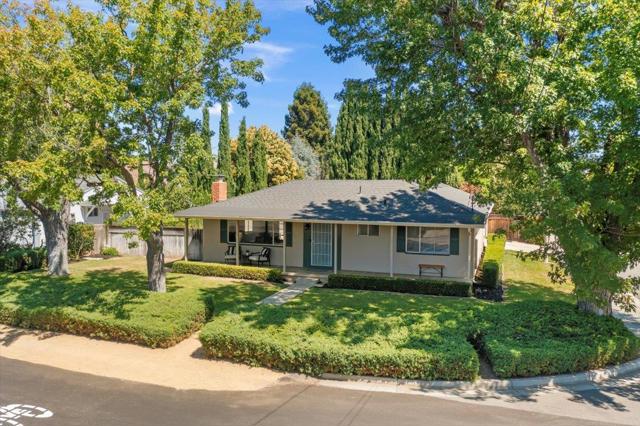 543 Crawford Drive, Sunnyvale CA: https://media.crmls.org/mediaz/e9f50895-1954-4301-96fc-38ce4aa6715a.jpg