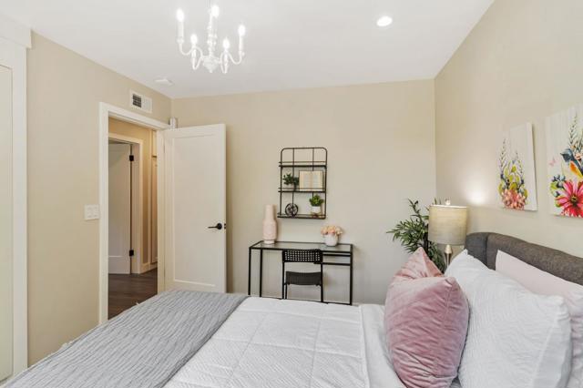 2698 Goodwin Avenue, Redwood City CA: https://media.crmls.org/mediaz/e9f57a45-dfc5-439c-84ef-6daac7d522d9.jpg