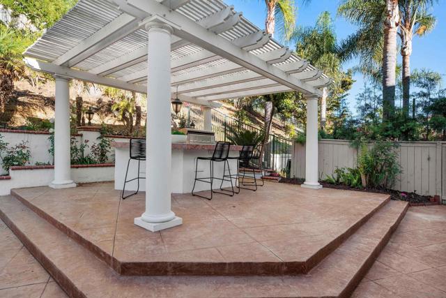 15363 Falcon Crest Ct, San Diego CA: https://media.crmls.org/mediaz/e9f5d835-c316-4931-b597-1ddcd9e2ff9c.jpg