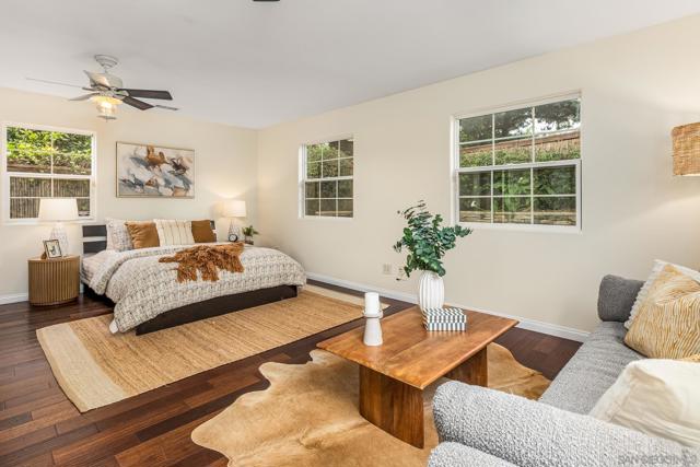 7940 La Jolla Shores Dr, La Jolla CA: https://media.crmls.org/mediaz/e9f64192-2da1-46f7-910f-9b24e444f130.jpg
