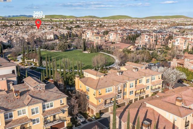 3463 Rimini Ln, Dublin CA: https://media.crmls.org/mediaz/e9f6cadf-ee0a-47f8-8cf6-de89f9fde479.jpg