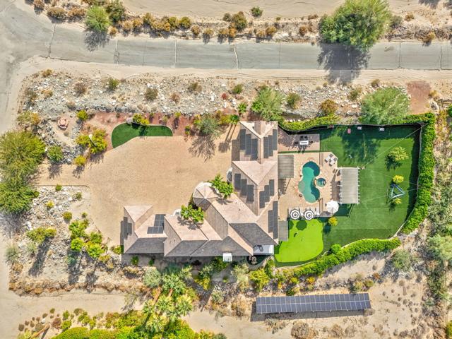 71530 Quail Trail, Palm Desert CA: https://media.crmls.org/mediaz/e9f71c30-246c-4780-b4b9-3a409b0afd9a.jpg