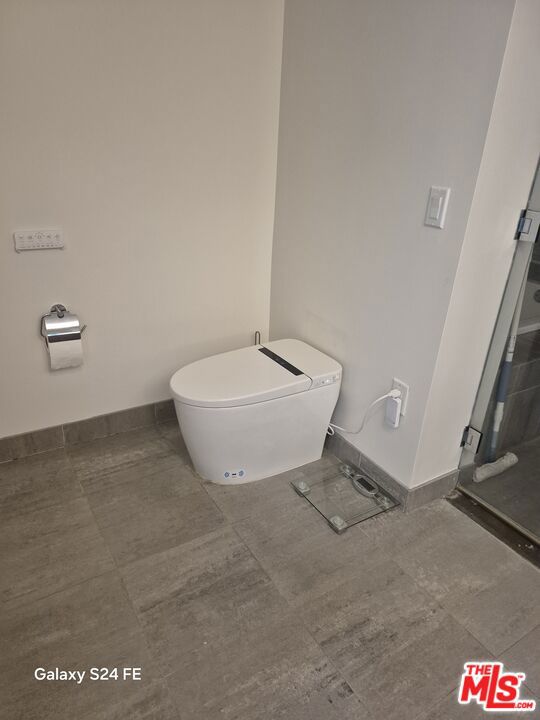 3785 Wilshire Boulevard, 703 photo 6