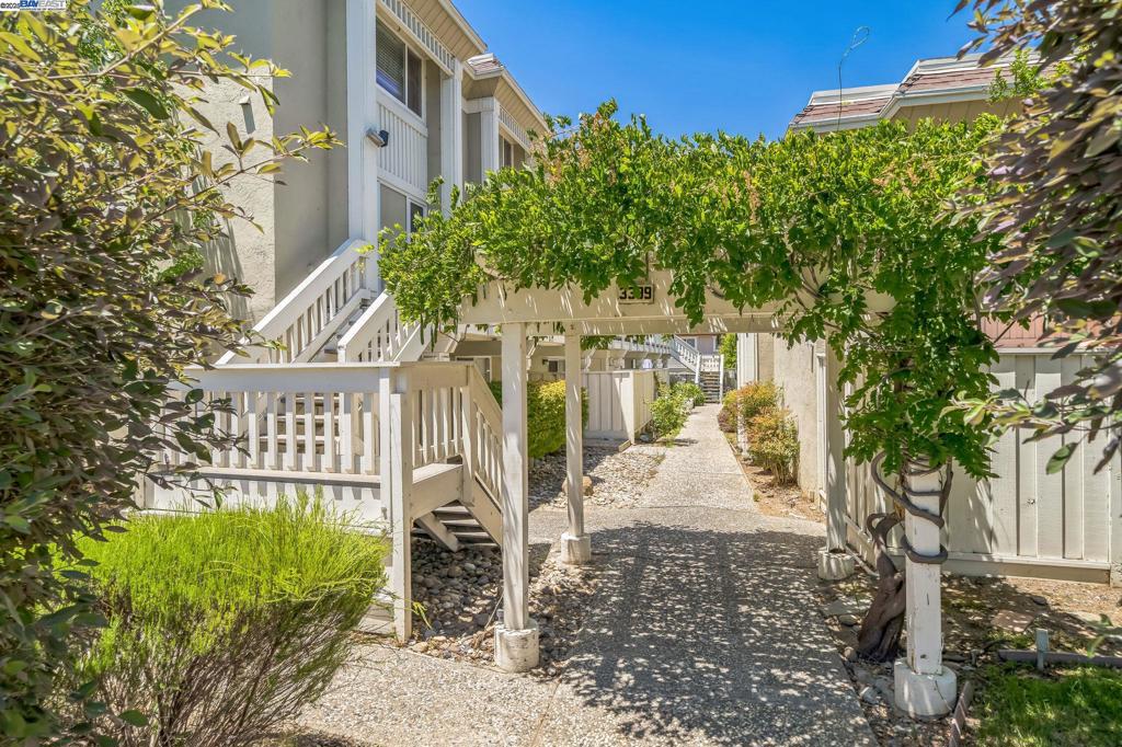 3399 Norton Way #6