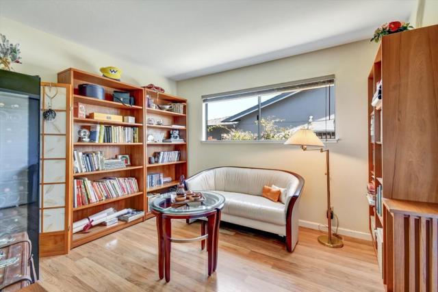 792 Marlin Avenue, Foster City CA: https://media.crmls.org/mediaz/e9f80fe1-4f88-4822-aac1-66d0beee6b3a.jpg