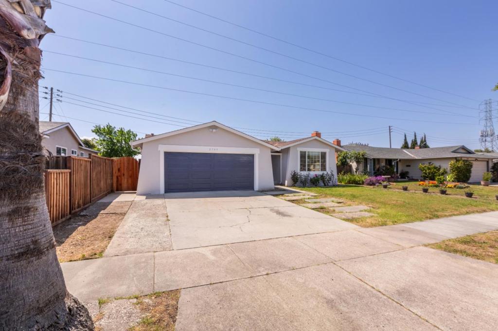 2749 Scottsdale Drive