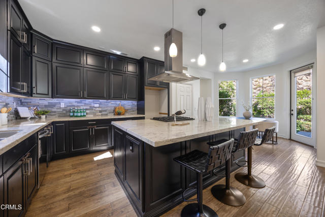 827 W Heritage Oak Court, Altadena CA: https://media.crmls.org/mediaz/e9f8be70-bdfd-4162-9c24-e4be253736bf.jpg