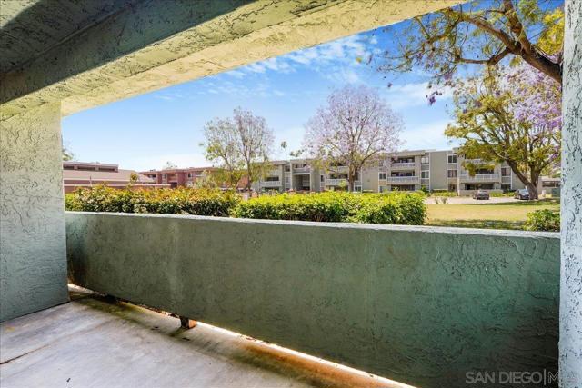 1050 E Washington, Escondido CA: https://media.crmls.org/mediaz/e9f91bb6-ec02-496c-819d-86454b19c92a.jpg