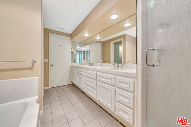 1100 Rodeo Road, Arcadia CA: https://media.crmls.org/mediaz/e9fc72a0-8ce3-4512-8b78-2972ad283381.jpg