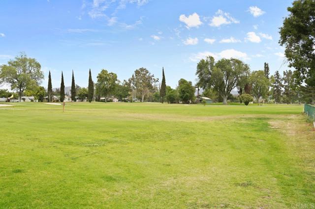 Home for Sale in Lakeside
