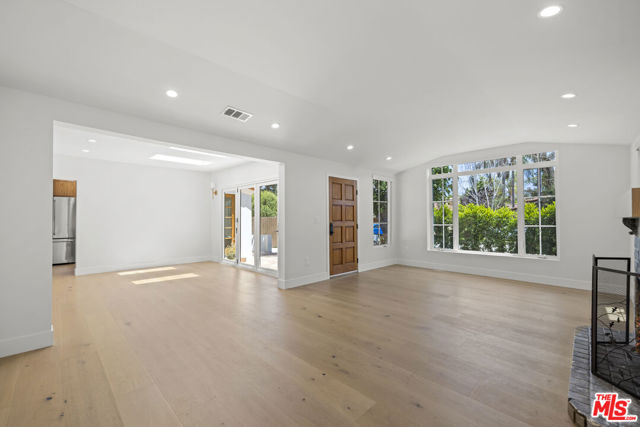 11151 Hortense Street, North Hollywood CA: https://media.crmls.org/mediaz/e9fd7a51-b4a7-400c-87dd-39b3620e6079.jpg
