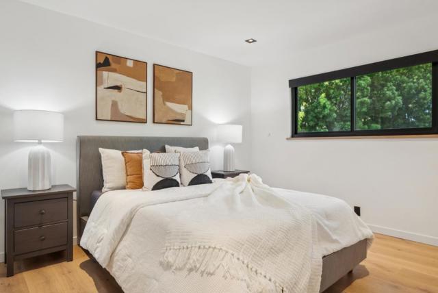 116 Loma Vista Court, Los Gatos CA: https://media.crmls.org/mediaz/e9feaaac-899c-47d0-8f28-dda2afc9409a.jpg