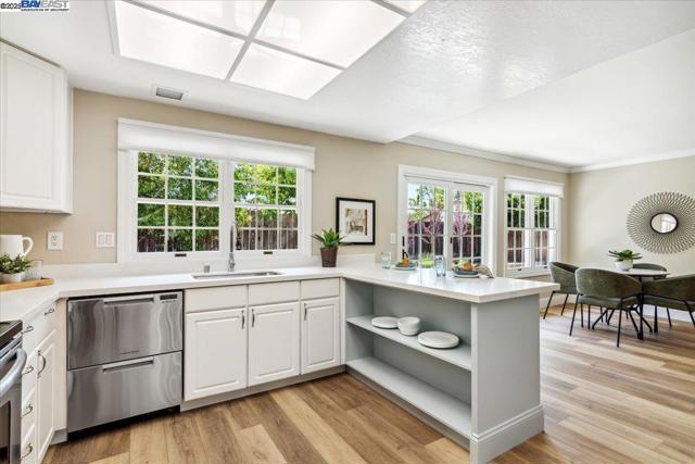 4532 Birch Bark Rd, Concord CA: https://media.crmls.org/mediaz/e9fee921-eb89-4758-bd87-cfd7f24e5e25.jpg