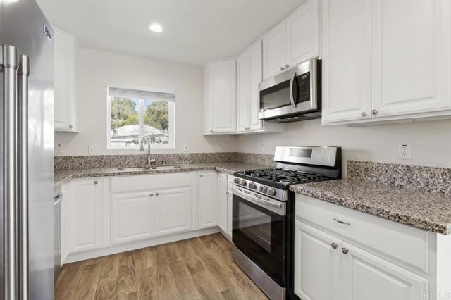 3264 Imperial Avenue, San Diego CA: https://media.crmls.org/mediaz/e9ffc0ec-0e8b-4dcd-94c5-89a3290c6223.jpg