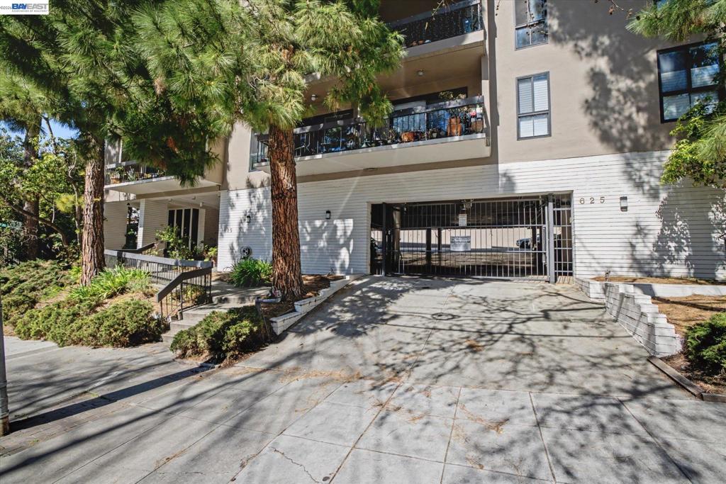 625 El Dorado Ave #106