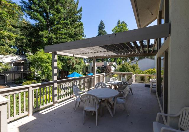 19113 Vineyard Lane, Saratoga CA: https://media.crmls.org/mediaz/ea007a18-3d59-43d7-a701-6cc3d4541649.jpg