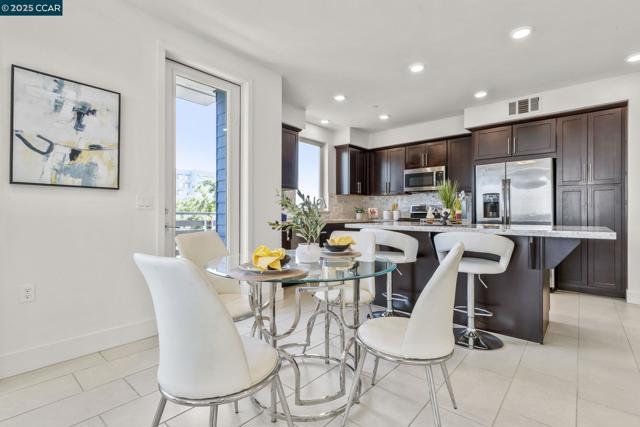 320 Riesling Ave, Milpitas CA: https://media.crmls.org/mediaz/ea01295f-4e08-4a57-9127-af0672ff5ddc.jpg
