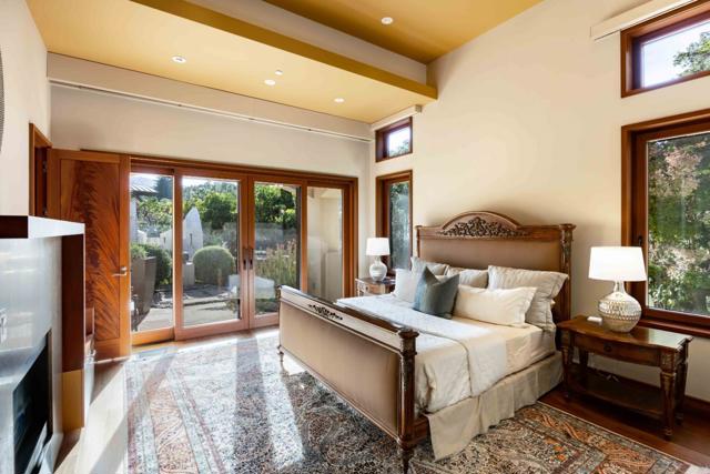 27500 La Vida Real, Los Altos Hills CA: https://media.crmls.org/mediaz/ea017b42-90bd-4c13-a9fc-ea9c12e79cfb.jpg