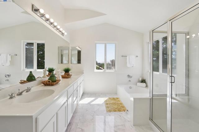 99 Elder Dr, Pacheco CA: https://media.crmls.org/mediaz/ea02082f-f963-456f-bd8f-3ccb790ce371.jpg