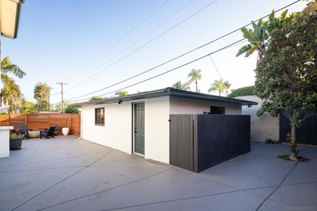 5150 Bristol Road, San Diego CA: https://media.crmls.org/mediaz/ea02bc64-11c5-4a7c-8935-aea492102289.jpg