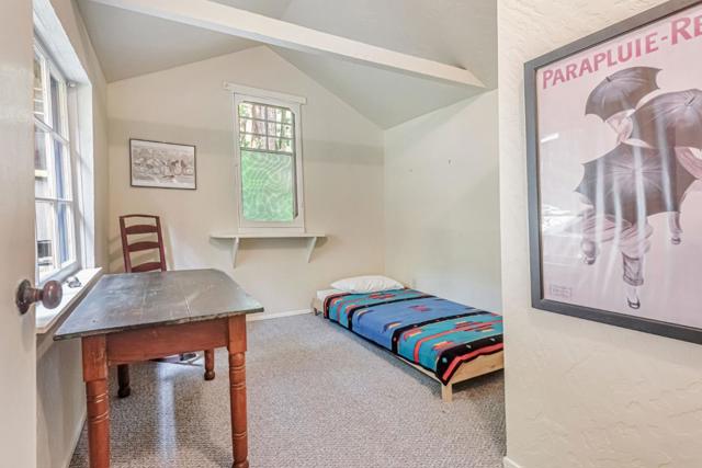 855 Dearborn Park Road, Pescadero CA: https://media.crmls.org/mediaz/ea02bde5-fa80-492a-901b-1024d93d5492.jpg