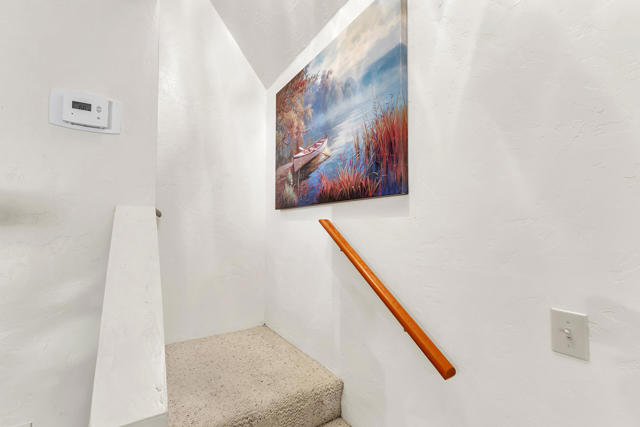 52402 Pine Ridge Road, Idyllwild CA: https://media.crmls.org/mediaz/ea039856-7373-477c-84c8-3061e570a918.jpg