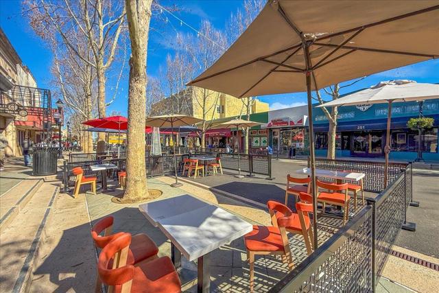 586 Burgoyne Street, Mountain View CA: https://media.crmls.org/mediaz/ea03d756-95a4-49c8-ac48-1aa2913861e6.jpg