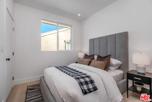5832 David Avenue, Culver City CA: https://media.crmls.org/mediaz/ea03e8e7-4f62-4647-a8ea-da62629158eb.jpg