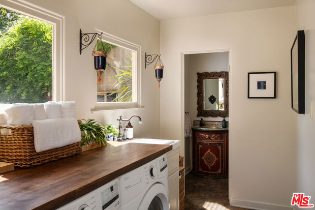 Image 15 of 49 For 2707 Hermosita Drive