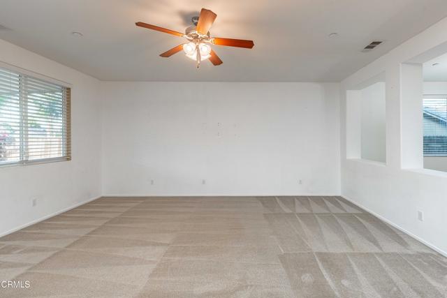 10909 Rainwater Lane, Bakersfield CA: https://media.crmls.org/mediaz/ea05791c-6c04-44bd-9d92-e3b0dfdbcbc9.jpg