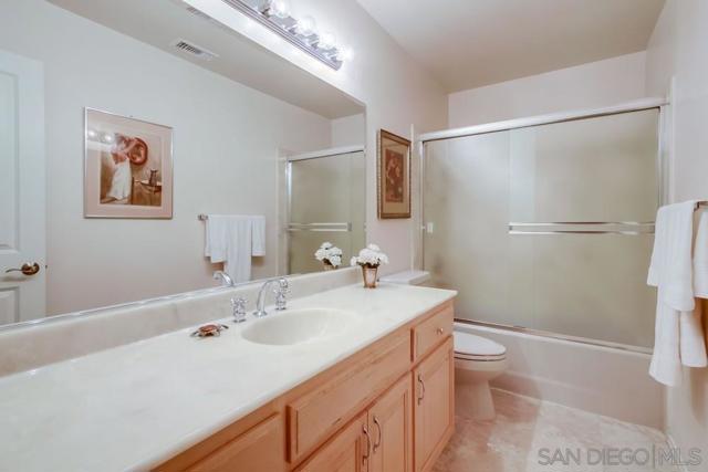 16657 Valle Verde Rd, Poway CA: https://media.crmls.org/mediaz/ea05c114-b823-4d17-9bad-40449d16d3a7.jpg
