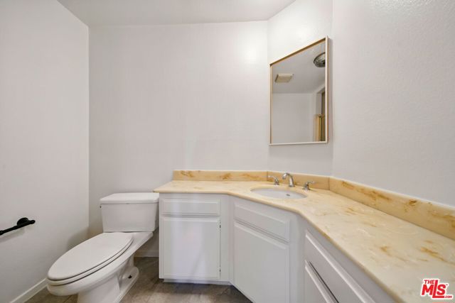 1800 Colby Avenue, Los Angeles CA: https://media.crmls.org/mediaz/ea0691ed-dbac-48ee-ad59-5706b6a79112.jpg