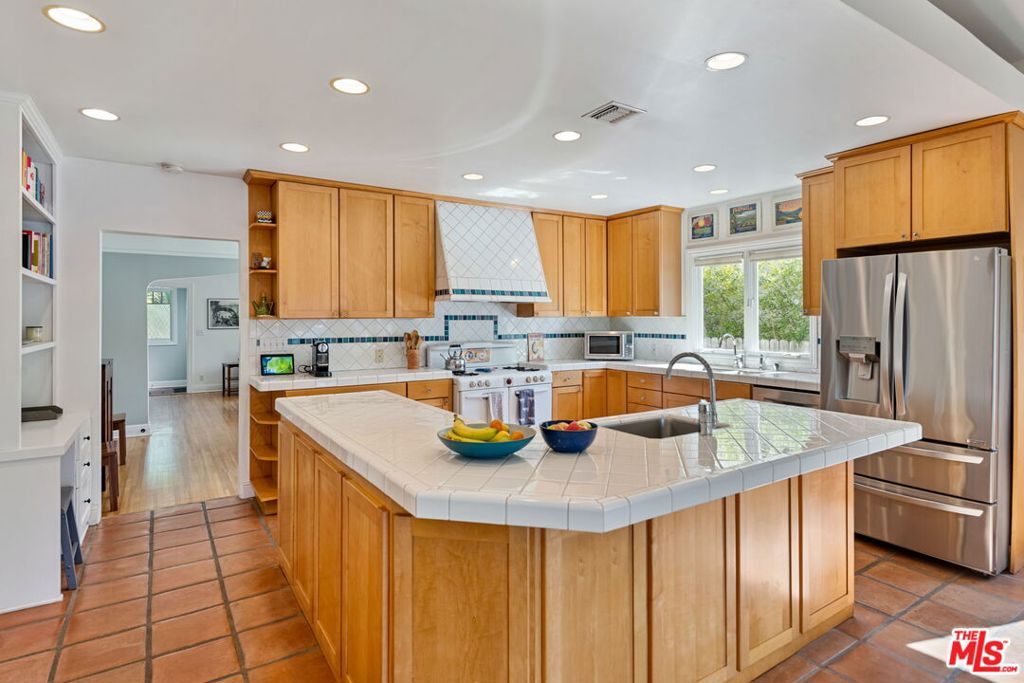 MLS #25606059 image #21