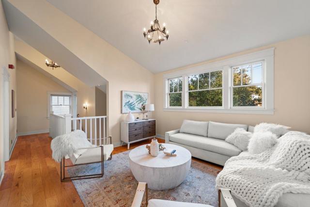 385 Miramar Drive, Half Moon Bay CA: https://media.crmls.org/mediaz/ea088137-5c56-4497-9abb-77048ffdcdcd.jpg