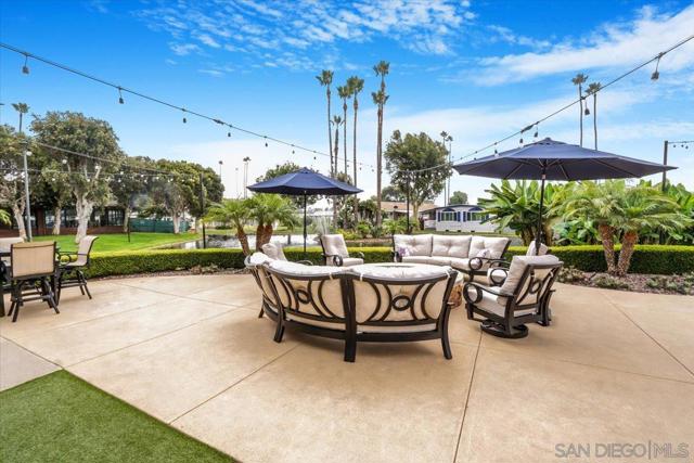 7241 San Luis St, Carlsbad CA: https://media.crmls.org/mediaz/ea08a16f-1e5a-4d73-a391-8c6144a7b757.jpg