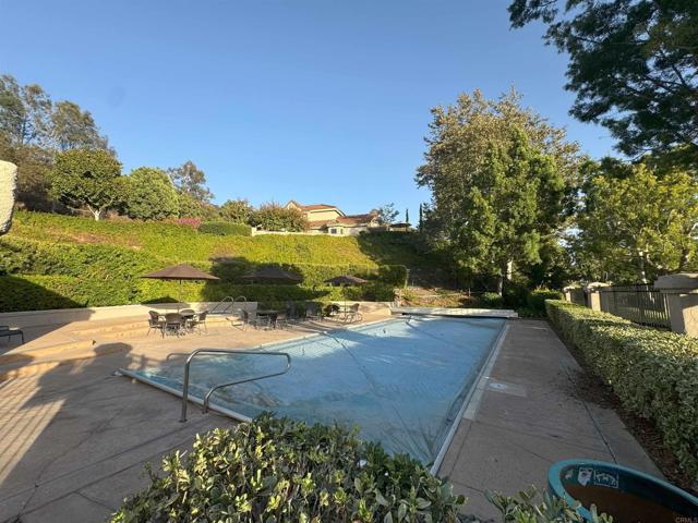 Detail Gallery Image 16 of 16 For 2310 Vista Valley Ln, Vista,  CA 92084 - 3 Beds | 2/1 Baths