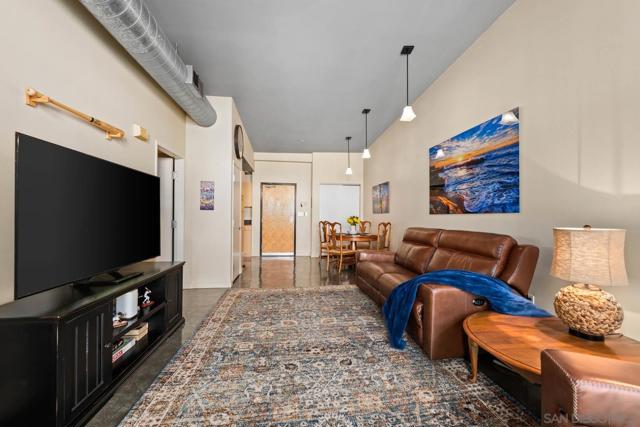 777 6Th Ave, San Diego CA: https://media.crmls.org/mediaz/ea09a3d1-afa3-4daa-bbdf-ca3d9535c4fc.jpg