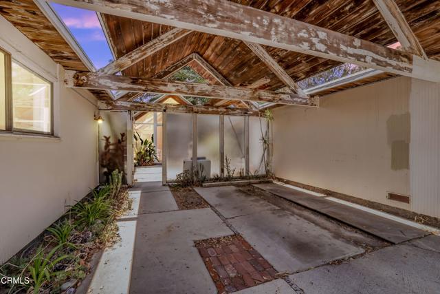 1412 Ellsworth Court, Thousand Oaks CA: https://media.crmls.org/mediaz/ea0b2cc3-db7d-40d3-ab9f-7ee80ff6e6b7.jpg