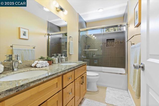 1237 Pine Creek Way, Concord CA: https://media.crmls.org/mediaz/ea0b5018-c4e4-420f-9300-add9671aa01e.jpg