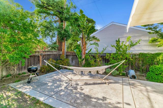 1905 White Oaks Road, Campbell CA: https://media.crmls.org/mediaz/ea0b5473-0416-4204-ad7e-d90c125f1785.jpg