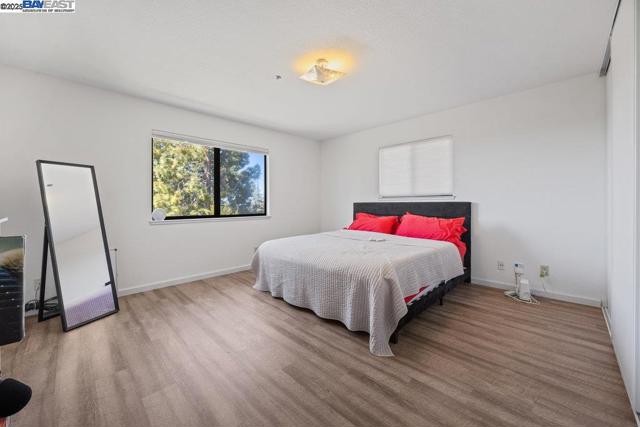 21000 Ocean View Dr, Hayward CA: https://media.crmls.org/mediaz/ea0b6954-37cd-4aa1-a0be-42b9b7f6a47b.jpg