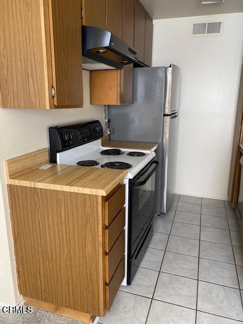 330 S Mentor Avenue, Pasadena CA: https://media.crmls.org/mediaz/ea0d3655-664d-4fb9-9b23-e11a4e8da788.jpg