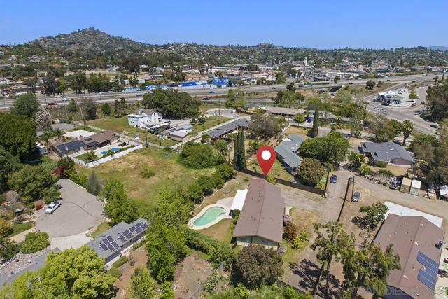 3718 Barbic Ct, Spring Valley CA: https://media.crmls.org/mediaz/ea0e9625-4db6-4aa2-8007-cfca4391dac3.jpg