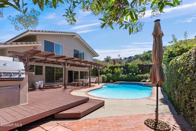 2910 Bear River Circle, Westlake Village CA: https://media.crmls.org/mediaz/ea0ee362-f434-4c68-b71d-a86de1e12788.jpg