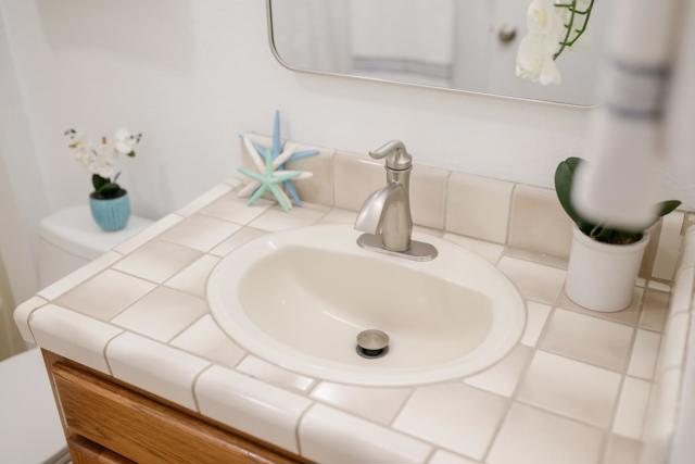 42 Arabian Way, Scotts Valley CA: https://media.crmls.org/mediaz/ea0f03da-2d99-4d28-b88e-80e502190cdc.jpg