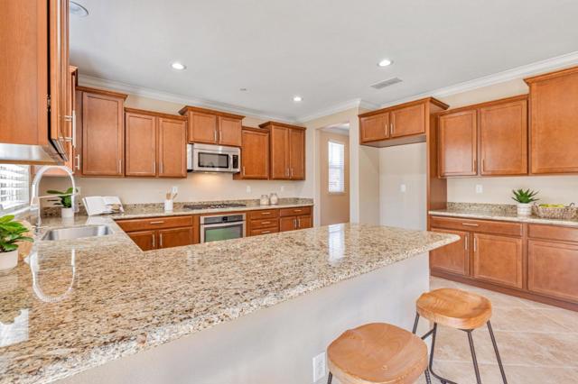 17425 Shelton Way, Morgan Hill CA: https://media.crmls.org/mediaz/ea0f8c98-8f2a-4001-bdea-03b452df6b36.jpg